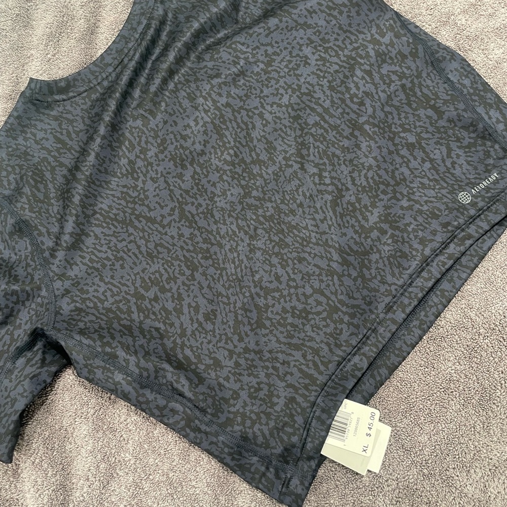 NWT -Women's adidas Training Crop Top - XLarge - Picture 7 of 8